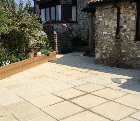 A Complete Guide to Modern Driveway Materials for Homeowners in Devon Dares Surfacing